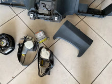 Load image into Gallery viewer, AA6T-14B321-BA KIT AIRBAG FORD FIESTA 1.6 D 70KW ANNO 2011 - SPEDIZIONE INCLUSA
