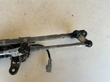 Carica l&#39;immagine nel visualizzatore di Gallery, 96988330 MOTORINO ASTA TERGICRISTALLO ANTERIORE CHEVROLET AVEO 1.2 B 62KW 2010 96850001 - SPEDIZIONE INCLUSA
