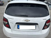 Carica l&#39;immagine nel visualizzatore di Gallery, PORTELLO POSTERIORE BAULE COFANO CHEVROLET AVEO 2013 - SPEDIZIONE INCLUSA

