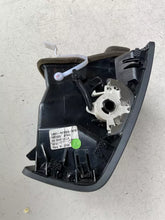 Carica l&#39;immagine nel visualizzatore di Gallery, AM51-R018B08-AFW BOCCHETTA DIFFUSORE ARIA FORD FOCUS C MAX 2014 - SPEDIZIONE INCLUSA
