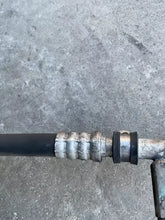 Carica l&#39;immagine nel visualizzatore di Gallery, 6Q082072 TUBO TUBAZIONE CONDOTTO CLIMA ARIA CONDIZIONATA A/C VOLKSWAGEN POLO 9N 1.2 B 51KW 2007 - SPEDIZIONE INCLUSA
