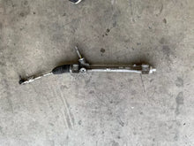 Carica l&#39;immagine nel visualizzatore di Gallery, SCATOLA GUIDA STERZO PEUGEOT 108 1.0 b 51KW 69CV 2018 1KR 55200020A - SPEDIZIONE INCLUSA
