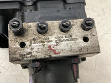 Carica l&#39;immagine nel visualizzatore di Gallery, 61589-42100 CENTRALINA POMPA AGGREGATO ABS HYUNDAI IX20 1.4 B 66KW 2014 G4FA 1K589-30550 - SPEDIZIONE INCLUSA
