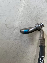 Load image into Gallery viewer, 88703-YV010 TUBO TUBAZIONE CONDOTTOARIA CONDIZIONATA A/C TOYOTA AYGO 1.0 B 53KW ANNO 2019 - SPEDIZIONE INCLUSA
