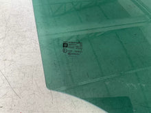 Carica l&#39;immagine nel visualizzatore di Gallery, VETRO SCENDENTE PORTA POSTERIORE DESTRA OPEL MERIVA B 2014 - SPEDIZIONE INCLUSA
