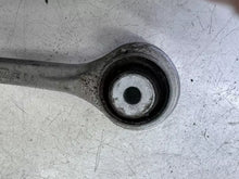 Carica l&#39;immagine nel visualizzatore di Gallery, 8W0407505F Braccio oscillante anteriore DESTRO superiore anteriore per Audi A4 A5 2.0 TDI 2020 - SPEDIZIONE INCLUSA
