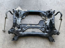 Carica l&#39;immagine nel visualizzatore di Gallery, A2046280457 CULLA MOTORE PONTE ASSALE ANTERIORE MERCEDES GLK (W204) CDI 2.2 D 125KW 2011 651916 - SPEDIZIONE INCLUSA
