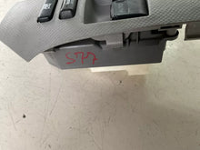 Carica l&#39;immagine nel visualizzatore di Gallery, Comando Alzacristalli Anteriore Sinistro per TOYOTA YARIS 2008 832-4J63 - SPEDIZIONE INCLUSA
