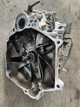 Load image into Gallery viewer, CAMBIO HONDA JAZZ 1.2 B 66KW 2011 L12B12 - SPEDIZIONE INCLUSA
