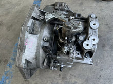Load image into Gallery viewer, CAMBIO MANUALE 6M OPEL INSIGNIA 2.0 D 118KW 2010 A20DTH - SPEDIZIONE INCLUSA
