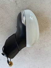 Carica l&#39;immagine nel visualizzatore di Gallery, 735603594 SPECCHIO RETROVISORE ESTERNO DX FIAT 500X (334) 2016 9PIN - SPEDIZIONE INCLUSA
