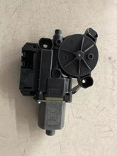 Carica l&#39;immagine nel visualizzatore di Gallery, 6R0959801AB MOTORINO ALZAVETRO ANTERIORE SINISTRO VOLKSWAGEN POLO 6R 1.2 1200 D 55KW 2014 S850311038 0130822531 - SPEDIZIONE INCLUSA
