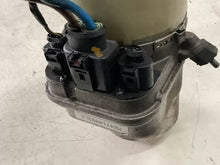 Carica l&#39;immagine nel visualizzatore di Gallery, 6R0423156B POMPA SERVOSTERZO IDRAULICA VOLKSWAGEN POLO 6R 1.2 1200 D 55KW 2014 - SPEDIZIONE INCLUSA
