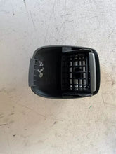 Carica l&#39;immagine nel visualizzatore di Gallery, A4518300054 Bocchetta aria cruscotto lato guida per Smart Fortwo 451 2010 - SPEDIZIONE INCLUSA
