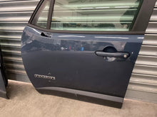 Carica l&#39;immagine nel visualizzatore di Gallery, PORTIERA PORTA SPORTELLO ANTERIORE ANT SINISTRA SX JEEP RENEGADE 2024 - SPEDIZIONE INCLUSA
