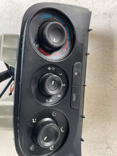 Carica l&#39;immagine nel visualizzatore di Gallery, CENTRALINA COMANDO CLIMA ARIA CONDIZIONATA A/C OPEL COMBO FIAT DOBLO 2014 - SPEDIZIONE INCLUSA
