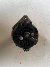 Carica l&#39;immagine nel visualizzatore di Gallery, 96843503 ALTERNATORE CHEVROLET SPARK 1.0 B 50KW 2012 B10D1 - SPEDIZIONE INCLUSA
