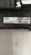 Load image into Gallery viewer, 8200836473B TS12E9 MOTORINO DI AVVIAMENTO VALEO DACIA SANDERO 1.5 DCI 2010 - SPEDIZIONE INCLUSA -
