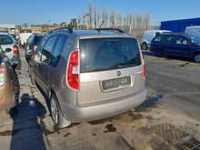 Load image into Gallery viewer, &gt; Ricambi SKODA ROOMSTER 1.4 b bxw anno 2008
