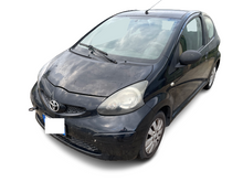 Load image into Gallery viewer, RICAMBI TOYOTA AYGO 1.0 B ANNO 2010
