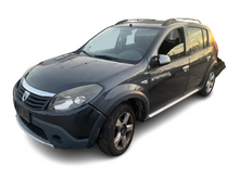 Carica l&#39;immagine nel visualizzatore di Gallery, RICAMBI DACIA SANDERO STEPWAY 1.5 DCI 50KW K9K K7 ANNO 2010
