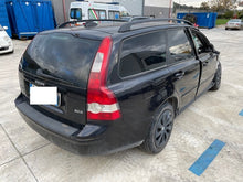 Carica l&#39;immagine nel visualizzatore di Gallery, &gt; Ricambi VOLVO V50 SW 2.0 100KW 5P D 6M (2006
