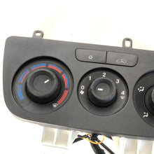 Charger l&#39;image dans la galerie, -- 735605075 CENTRALINA GRUPPO COMANDO CLIMA ARIA A/C FIAT DOBLO ANNO 2021 - SPEDIZIONE INCLUSA -
