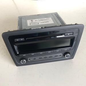 -- 5J0035161E AUTORADIO STEREO LETTORE CD SKODA RAPID 1.6 D 2014 - SPEDIZIONE INCLUSA