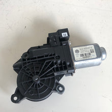 Load image into Gallery viewer, 6Q2959801E MOTORINO ALZAVETRO ANTERIORE DESTRO DX VOLKSWAGEN POLO 2008 - SPEDIZIONE INCLUSA
