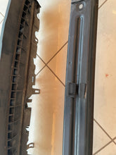 Carica l&#39;immagine nel visualizzatore di Gallery, CALANDRA TRAVERSA ANTERIORE OSSATURA CITROEN DS3 DS 3 1.6 D HDI ANNO 2012 -- SPEDIZIONE INCLUSA --
