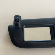 Charger l&#39;image dans la galerie, 4F0857551 PANTINA ALETTA PARASOLE ANTERIORE SINISTRA GUIDA SX LH AUDI A6 4F 2006 - SPEDIZIONE INCLUSA
