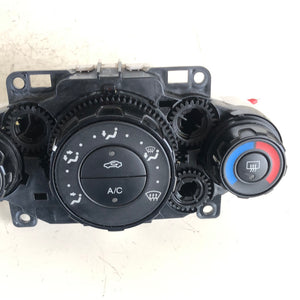 -- 8A6118549 CENTRALINA GRUPPO DI COMANDO CLIMA FORD FIESTA 1.6 D 2010 - SPEDIZIONE INCLUSA