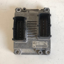 Load image into Gallery viewer, 1039S17767 CENTRALINA MOTORE 55557932 0261208939 ECU OPEL CORSA D 1.0 B Z10XEP  - SPEDIZIONE INCLUSA
