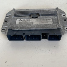 Carica l&#39;immagine nel visualizzatore di Gallery, 8200242405 8200283924 CENTRALINA MOTORE ECU RENAULT MEGANE 1.6 B - SPEDIZIONE INCLUSA -
