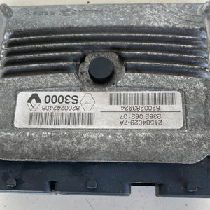 8200242405 8200283924 CENTRALINA MOTORE ECU RENAULT MEGANE 1.6 B - SPEDIZIONE INCLUSA -