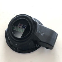 Load image into Gallery viewer, 9681730680 SPORTELLINO SPORTELLO CARBURANTE TAPPO SERBATOIO PEUGEOT 207 DAL 2009 - SPEDIZIONE INCLUSA -
