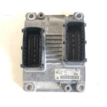 Load image into Gallery viewer, 1039S17767 CENTRALINA MOTORE 55557932 0261208939 ECU OPEL CORSA D 1.0 B Z10XEP  - SPEDIZIONE INCLUSA
