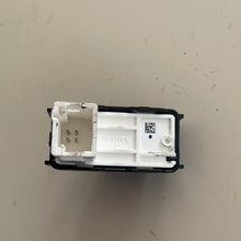 Load image into Gallery viewer, 96762292ZD COMANDO INTERRUTTORE ALZA VETRO ALZACRISTALLO CITROEN C3 - SPEDIZIONE INCLUSA
