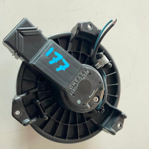 AV272700-0311 MOTORINO VENTOLA VENTILAZIONE ABITACOLO TOYOTA YARIS 2007 - SPEDIZIONE INCLUSA