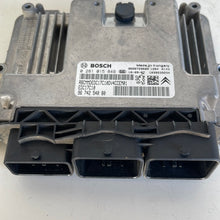 Carica l&#39;immagine nel visualizzatore di Gallery, 9674254080 0281015849 9666729680 CENTRALINA MOTORE ECU BOSCH PEUGEOT 207 1.4 D - SPEDIZIONE INCLUSA -
