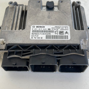 9674254080 0281015849 9666729680 CENTRALINA MOTORE ECU BOSCH PEUGEOT 207 1.4 D - SPEDIZIONE INCLUSA -