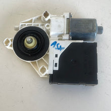 Load image into Gallery viewer, 8P0959801H MOTORINO ALZACRISTALLI VETRO ANTERIORE SINISTRO SX LH AUDI A3 ANNO 2007 - SPEDIZIONE INCLUSA -
