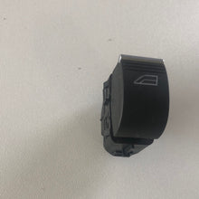 Charger l&#39;image dans la galerie, F1ET-14529-AA COMANDO NTERRUTTORE PULSANTE ALZAVETRO CRISTALLO FORD FIESTA - SPEDIZIONE INCLUSA -
