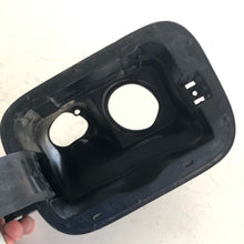 Carica l&#39;immagine nel visualizzatore di Gallery, SPORTELLINO SPORTELLO CARBURANTE TAPPO SERBATOIO FIAT PANDA ANNO DAL 2012 - SPEDIZIONE INCLUSA -
