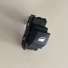 Load image into Gallery viewer, 96762292ZD COMANDO INTERRUTTORE ALZA VETRO ALZACRISTALLO CITROEN C3 - SPEDIZIONE INCLUSA
