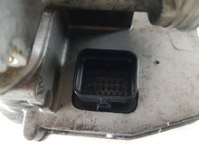 Load image into Gallery viewer, &gt;CM081712 CORPO FARFALLATO THROTTLE BODY APRILIA SCARABEO 200 2008 PM0078035B - SPEDIZIONE INCLUSA
