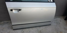 Load image into Gallery viewer, PORTA PORTIERA SPORTELLO ANTERIORE DESTRA DX VOLKSWAGEN PASSAT 3C 2005 2010 -- SPEDIZIONE INCLUSA --
