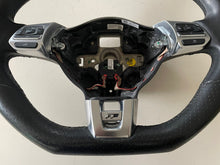 Charger l&#39;image dans la galerie, 1K8419091 VOLANTE STERZO IN PELLE R LINE VOLKSWAGEN TIGUAN 5N  2012 PICCOLI SEGNI - SPEDIZIONE INCLUSA
