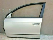 Load image into Gallery viewer, PORTA PORTIERA SPORTELLO ANTERIORE SINISTRA SX VOLKSWAGEN PASSAT 3C 2005 2010  SPEDIZINE GRATUITA
