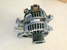 Carica l&#39;immagine nel visualizzatore di Gallery, 27060-0Y030 ALTERNATORE TOYOTA Yaris 1NRFE 1.3 B 73KW ANNO 2011 TG 104210-9290 - SPEDIZIONE INCLUSA -
